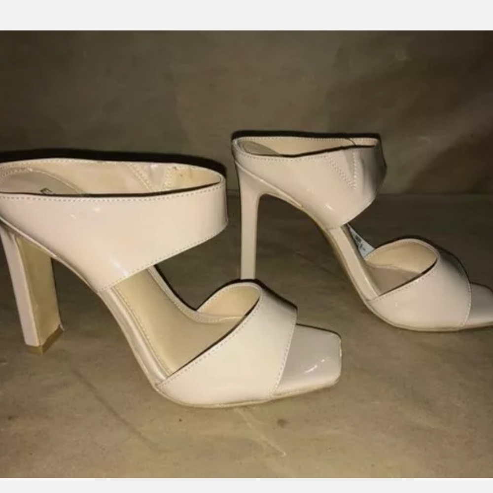 Express Heels - Picture 5 of 6